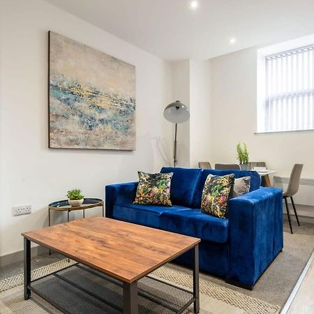Smart 2 Bed Budget Apartment In Central 唐克斯特 外观 照片