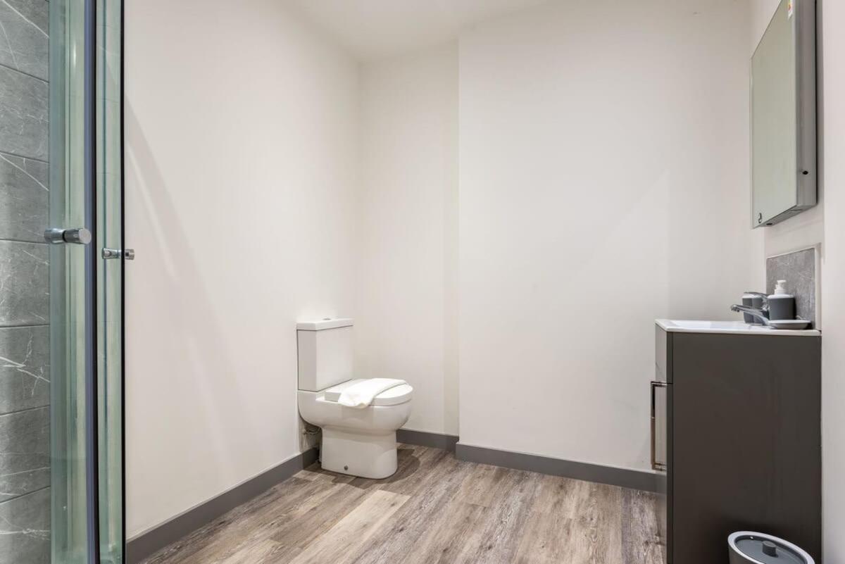 Smart 2 Bed Budget Apartment In Central 唐克斯特 外观 照片