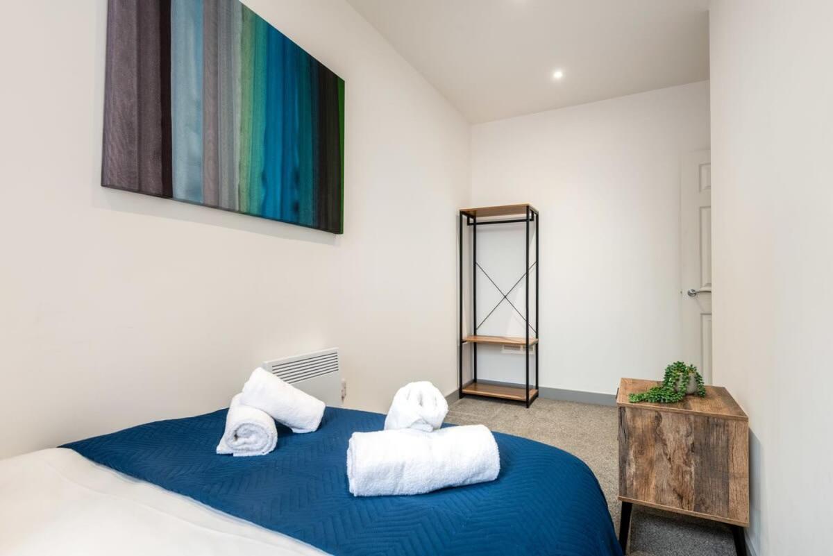 Smart 2 Bed Budget Apartment In Central 唐克斯特 外观 照片