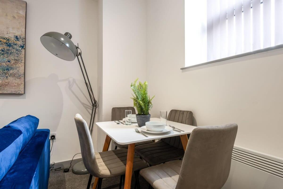Smart 2 Bed Budget Apartment In Central 唐克斯特 外观 照片